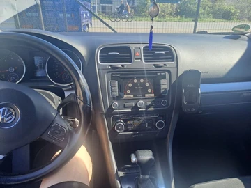Авто Volkswagen Golf 2010 № 8802792