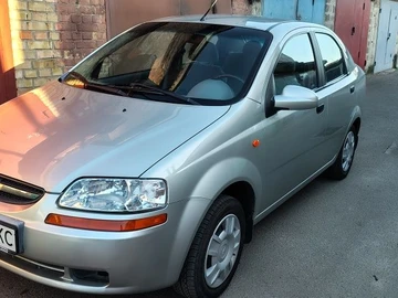 Авто Chevrolet Aveo 2005 № 8802833
