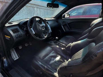 Авто Hyundai Coupe 2004 № 8803003