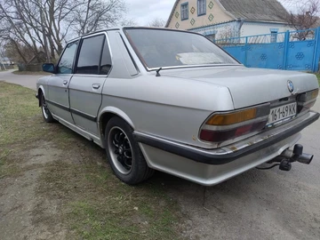 Авто BMW 5 Серия 1985 № 8803024