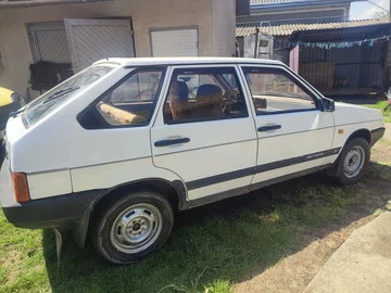 Авто ВАЗ 2109 1988 № 8803098