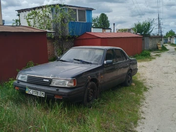 Авто Mazda 929 1986 № 8803107