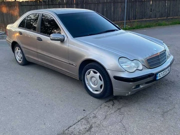 Авто Mercedes C Серия 2004 № 8803116