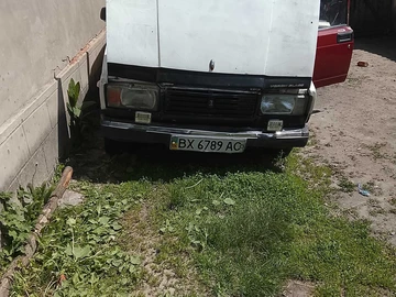 Авто ВАЗ 2107 1993 № 8803132