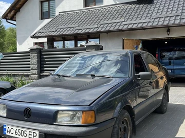 Авто Volkswagen Passat Sedan 1990 № 8803299