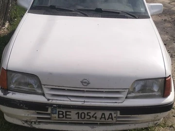 Авто Opel Kadett 1989 № 8803370