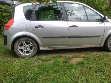 Авто Renault 4 2007 № 8803379