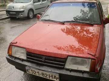 Авто ВАЗ 2109 1992 № 8803384