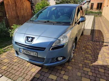 Авто Peugeot 5008 2010 № 8803529