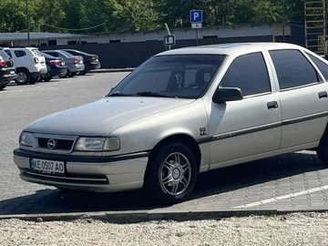 Авто Opel Vectra 1993 № 8803546