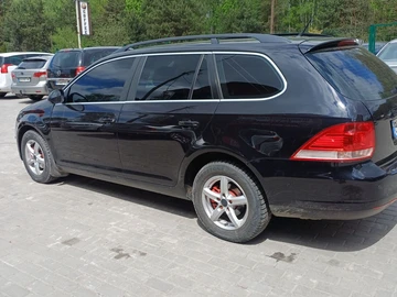 Авто Volkswagen Golf 2008 № 8803592