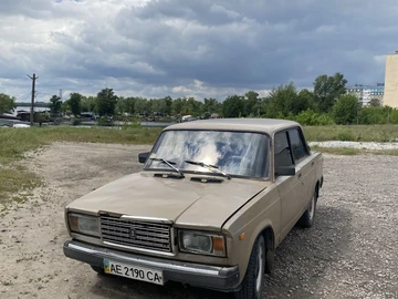 Авто ВАЗ 2107 1988 № 8803847
