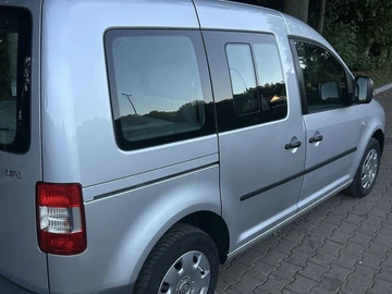 Авто Volkswagen Caddy 2009 № 8804013