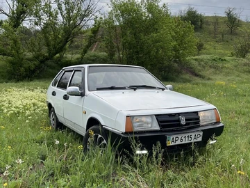 Авто ВАЗ 2109 1989 № 8804337