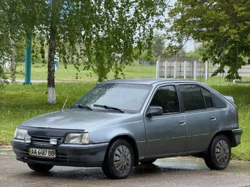 Авто Opel Kadett 1991 № 8804473