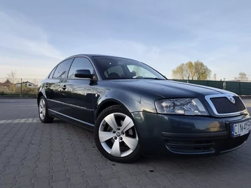 Авто Skoda Superb 2003 № 8804536
