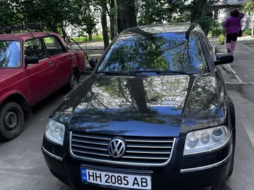 Авто Volkswagen Passat Variant 2003 № 8804912
