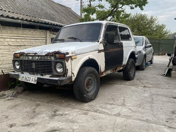 Авто ВАЗ 2121 1998 № 8804937