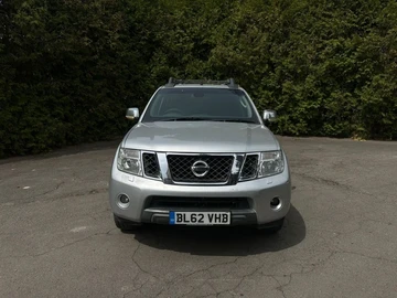 Авто Nissan Navara 2013 № 8805076