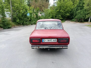 Авто ВАЗ 2105 1989 № 8805165