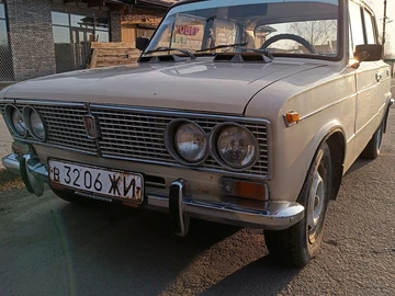 Авто ВАЗ 2103 1990 № 8805290