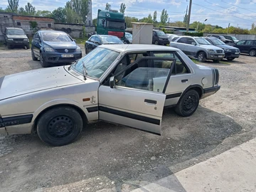 Авто Mazda 626 1988 № 8805313