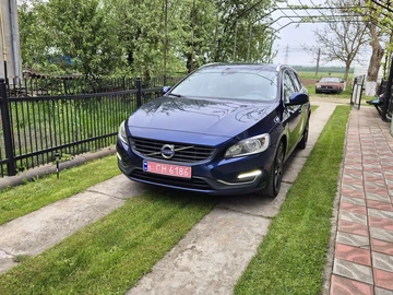 Авто Volvo V60 2015 № 8805598
