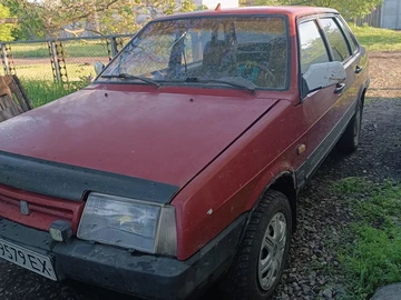 Авто ВАЗ 21099 1992 № 8805614