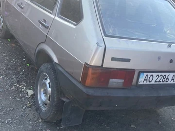 Авто ВАЗ 2109 2001 № 8805698