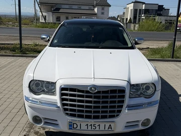Авто Chrysler 300C 2005 № 8805803