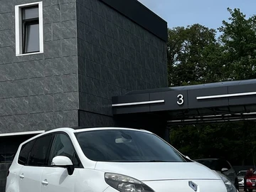 Авто Renault Scenic 2011 № 8806154