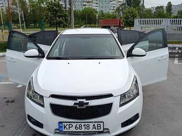 Авто Chevrolet Cruze 2011 № 8806180