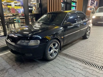 Авто Opel Vectra 1998 № 8806215