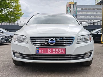 Авто Volvo V70 2016 № 8806256