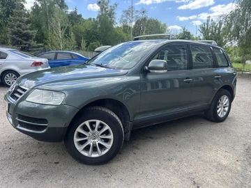Авто Volkswagen Touareg 2004 № 8806268