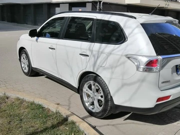 Авто Mitsubishi Outlander 2013 № 8806276