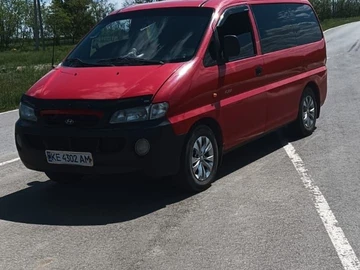 Авто Hyundai H200 1998 № 8806554