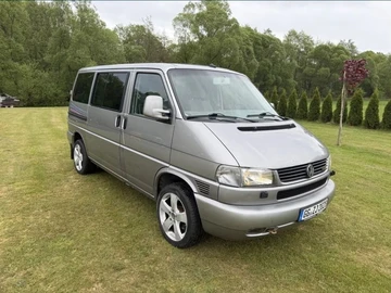 Авто Volkswagen Transporter 2000 № 8806572