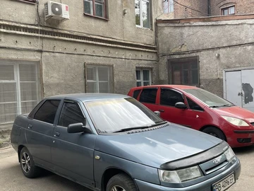 Авто ВАЗ 21102 2001 № 8806676