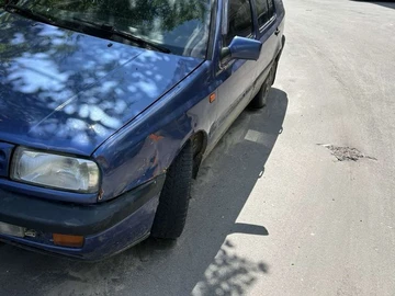 Авто Volkswagen Vento 1992 № 8806890