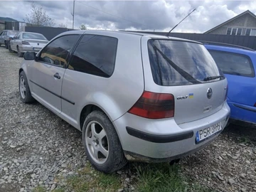 Авто Volkswagen Golf 2001 № 8806931