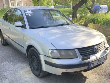Авто Volkswagen Passat Sedan 2000 № 8806948