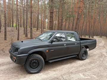 Авто Mitsubishi L 200 2000 № 8806955