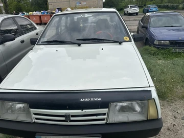 Авто ВАЗ 2109 1992 № 8806982