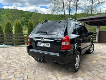 Авто Hyundai Tucson 2004 № 8807086