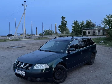 Авто Volkswagen Passat Hatchback 2003 № 8807320
