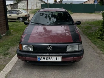 Авто Volkswagen Passat Variant 1989 № 8807342