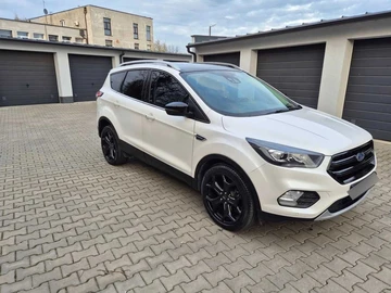 Авто Ford Escape 2017 № 8807374