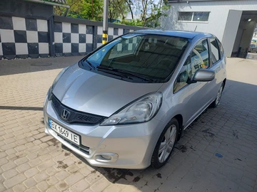 Авто Honda Jazz 2013 № 8807422