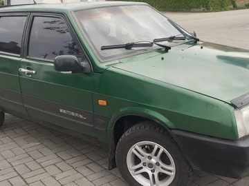 Авто ВАЗ 2109 1999 № 8807803